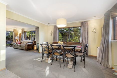 Photo of property in 5b Regency Crescent, Redwood, Christchurch, 8051