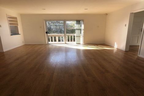 Photo of property in 184/84a Greenslade Crescent, Northcote, Auckland, 0627