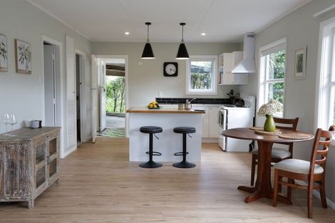 Photo of property in 33 Horopito Road, Waikanae, 5036