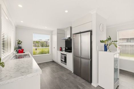 Photo of property in 3 Furlong Road, Papamoa, 3118