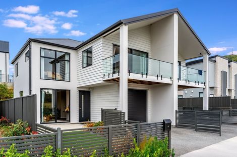 Photo of property in 5 Koreke Close, Kenepuru, Porirua, 5022