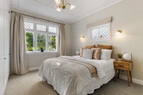 Photo of property in 10 Burma Road, Khandallah, Wellington, 6035