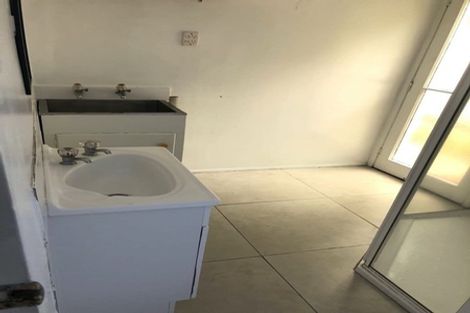 Photo of property in 26 Richards Avenue, Forrest Hill, Auckland, 0620