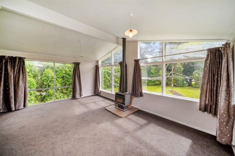 Photo of property in 21 Manawapou Road, Hawera, 4610