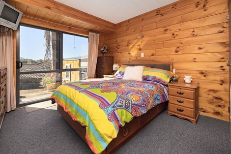 Photo of property in 27 Bateleur Close, Welcome Bay, Tauranga, 3112