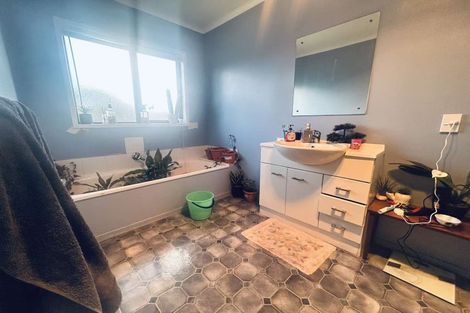 Photo of property in 255 Titirangi Road, Titirangi, Auckland, 0604