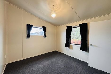 Photo of property in 67 Rhodes Drive, Kelvin Grove, Palmerston North, 4414