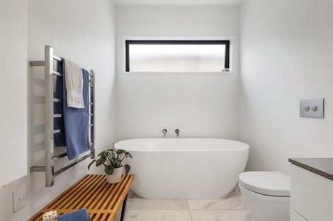 Photo of property in 2a Arthur Crescent, Hauraki, Auckland, 0622