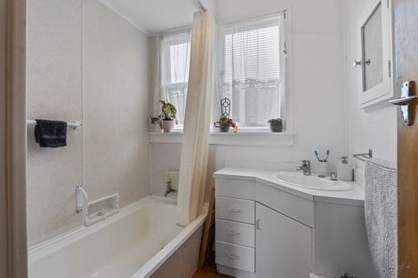 Photo of property in 2/87 Brougham Street, New Plymouth, 4310