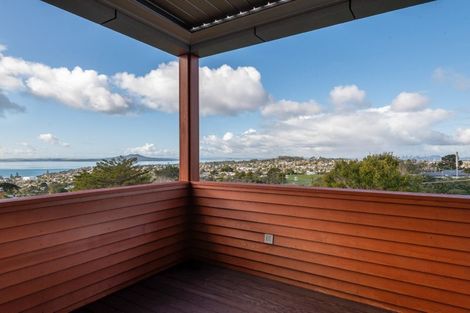 Photo of property in 451 East Coast Road, Murrays Bay, Auckland, 0630