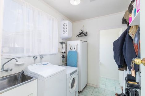 Photo of property in 7 Snell Grove, Clouston Park, Upper Hutt, 5018