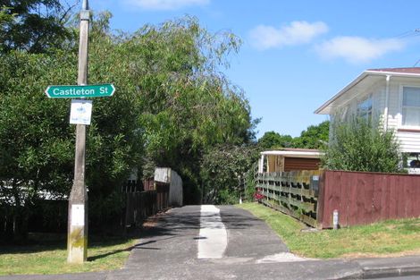 Photo of property in 11 Castleton Street, Birkdale, Auckland, 0626