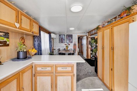 Photo of property in 13 Hickey Place, Opunake, 4616