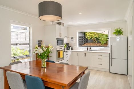 Photo of property in 76 Field Street, Silverstream, Upper Hutt, 5019