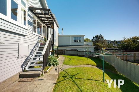 Photo of property in 27-29 Helston Road, Johnsonville, Wellington, 6037