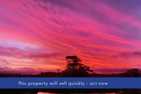 Photo of property in 88 Hayfield Way, Karaka, Papakura, 2113