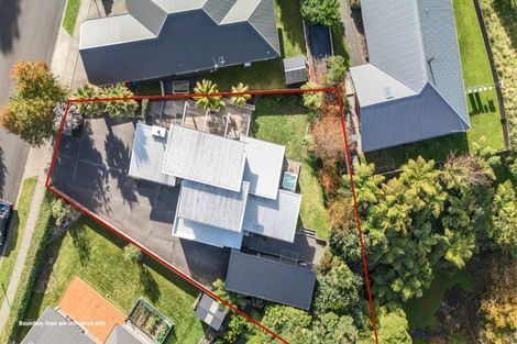 Photo of property in 13 Fernbrook Drive, Hurworth, New Plymouth, 4310