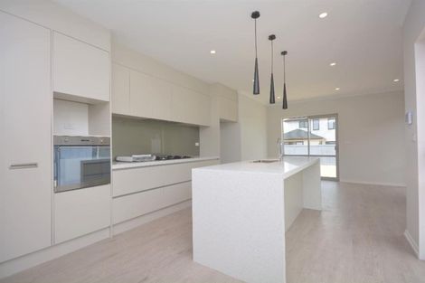 Photo of property in 8 Brumbie Way, Karaka, Papakura, 2113