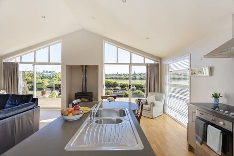 Photo of property in 76 Fortification Road, Kakanui, Oamaru, 9495