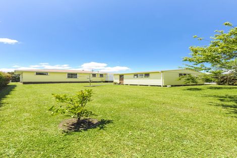 Photo of property in 24 Montmere Avenue, Te Atatu Peninsula, Auckland, 0610