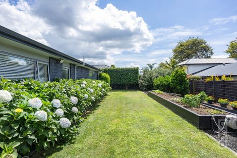 Photo of property in 9 Pohutukawa Parade, Riverhead, 0820