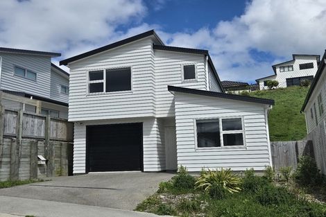 Photo of property in 11 Stockport Grove, Churton Park, Wellington, 6037