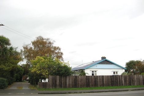 Photo of property in 28 Northcote Road, Northcote, Christchurch, 8052
