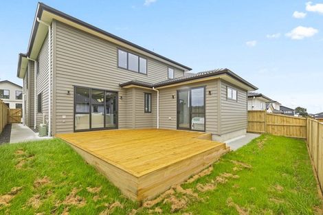 Photo of property in 5 Knockanara Drive, Flat Bush, Auckland, 2019