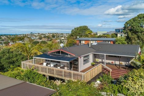 Photo of property in 47 Layton Road, Manly, Whangaparaoa, 0930
