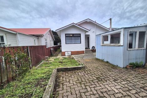 Photo of property in 101 The Parade, Island Bay, Wellington, 6023