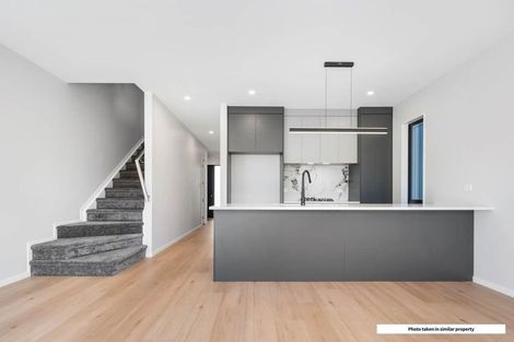 Photo of property in 27 Puhikawa Street, Massey, 0614