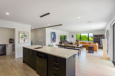 Photo of property in 5 Morepork Drive, Waikanae, 5036