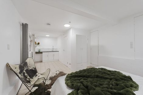 Photo of property in 92 Gallony Avenue, Massey, Auckland, 0614