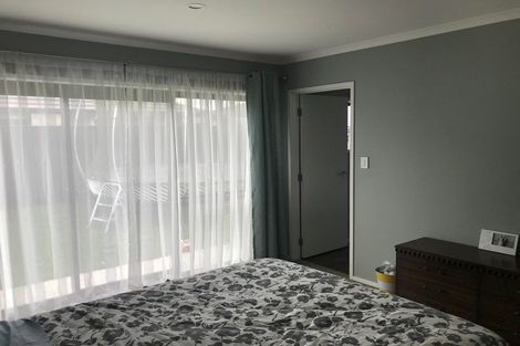 Photo of property in 5 Cook Drive, Tuakau, 2121