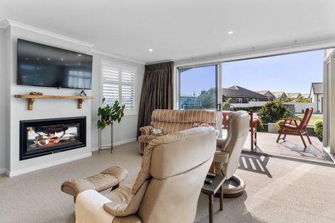 Photo of property in 14 Cassinia Close, Papamoa Beach, Papamoa, 3118