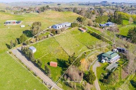 Photo of property in 89 Tiffen Lane, Waipawa, 4210