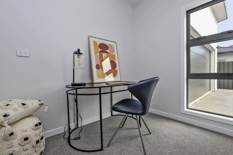 Photo of property in 9 Cassin Place, Taradale, 4112