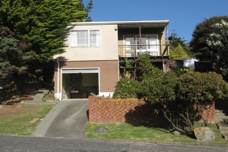 Photo of property in 11 The Spinney, Titahi Bay, Porirua, 5022