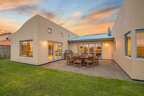 Photo of property in 60 Navigation Drive, Whitby, Porirua, 5024