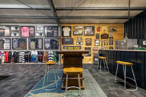 Photo of property in 583 State Highway 16, Kumeu, 0891