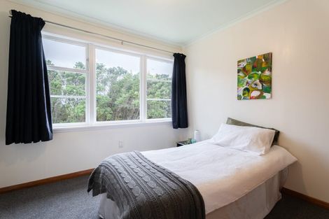 Photo of property in 1 Rimu Street, Tawa, Wellington, 5028