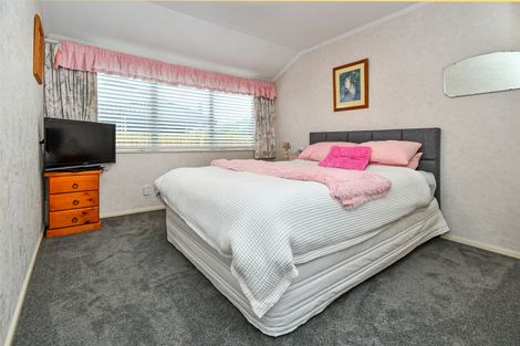 Photo of property in 103 Rushgreen Avenue, Pahurehure, Papakura, 2113