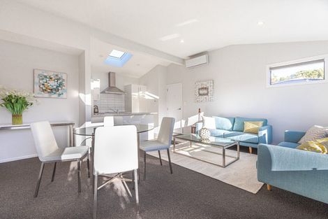 Photo of property in 41b Collins Avenue, Tawa, Wellington, 5028