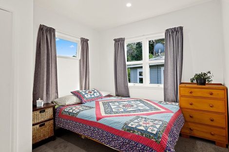 Photo of property in 24 Woodside Road, Massey, Auckland, 0614