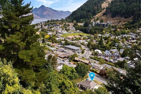 Photo of property in 125 Hallenstein Street, Queenstown, 9300