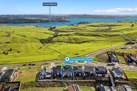 Photo of property in 218 Vaughans Road, Long Bay, Auckland, 0792