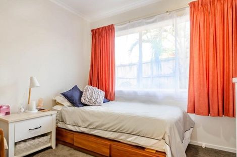 Photo of property in 4 Delmont Close, East Tamaki Heights, Auckland, 2016