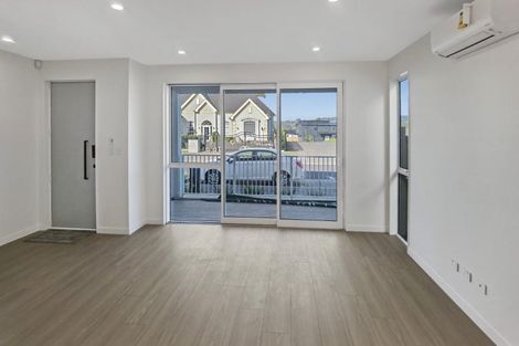 Photo of property in 6 Yellow Pear Lane, Karaka, 2578