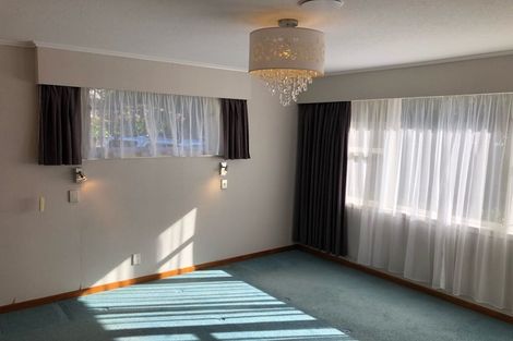 Photo of property in 28e Wallath Road, Westown, New Plymouth, 4310