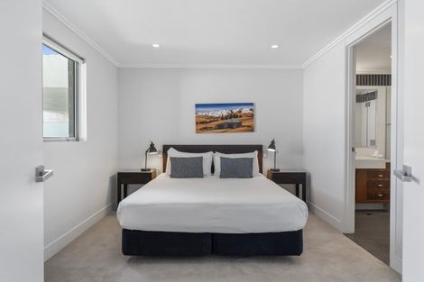 Photo of property in 10/225 Lake Terrace, Waipahihi, Taupo, 3330